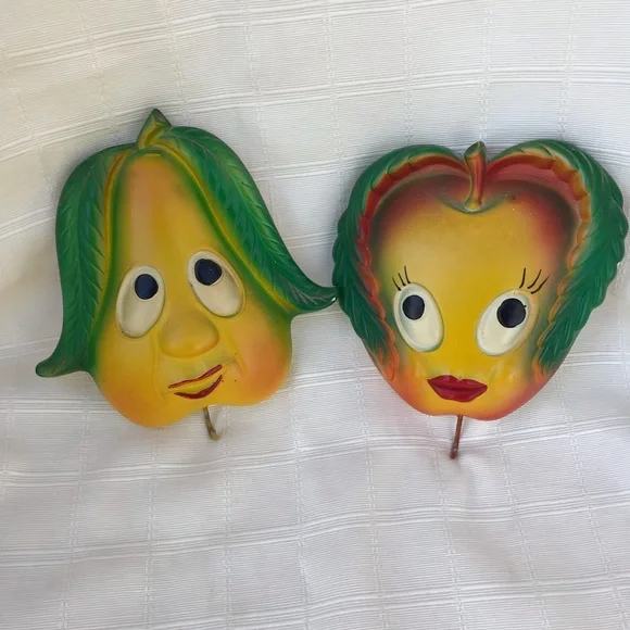 Vintage Anthropomorphic kitchen wall decor Miller studio 1970 apple pear - Picture 1 of 7